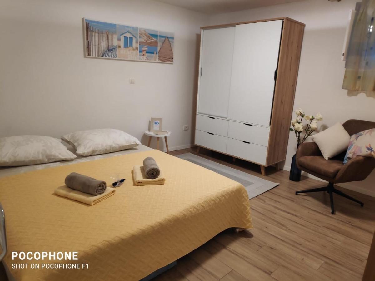 Garden Apartment Vanya Split Exterior photo